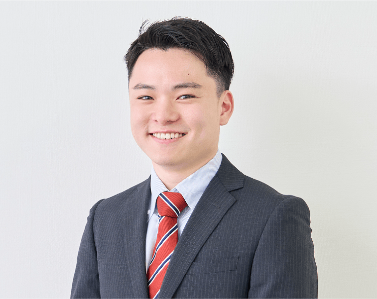 INTERVIEW 先輩社員インタビュー