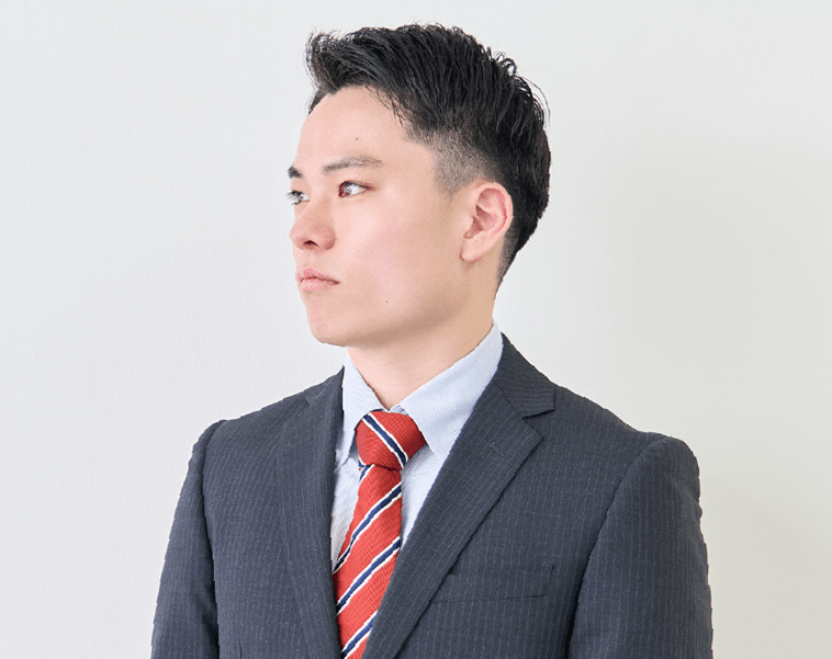 INTERVIEW 先輩社員インタビュー