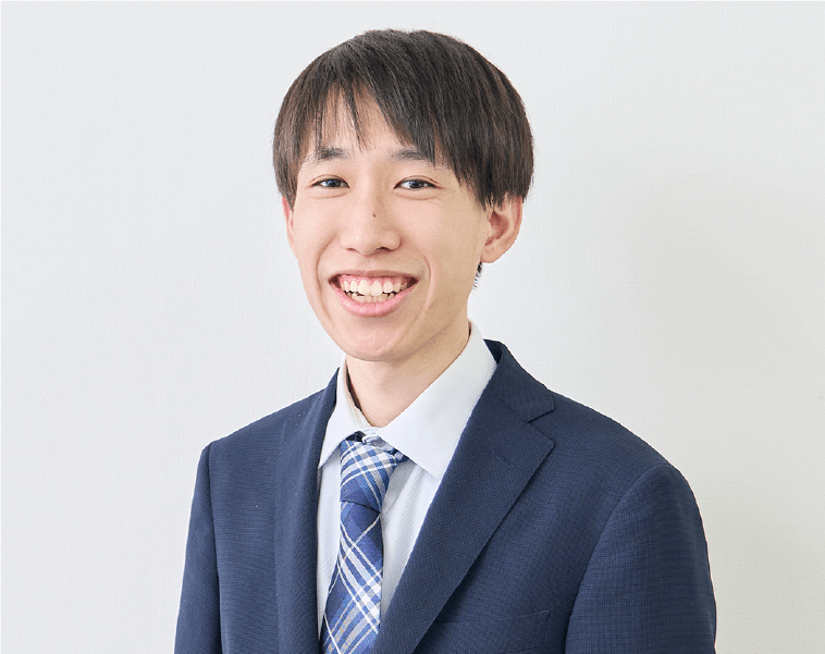 INTERVIEW 先輩社員インタビュー