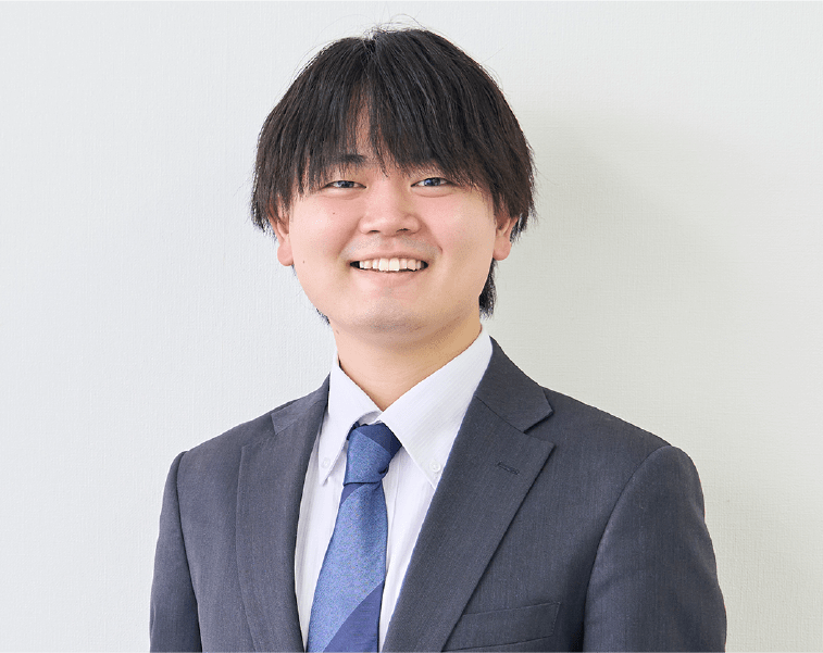 INTERVIEW 先輩社員インタビュー