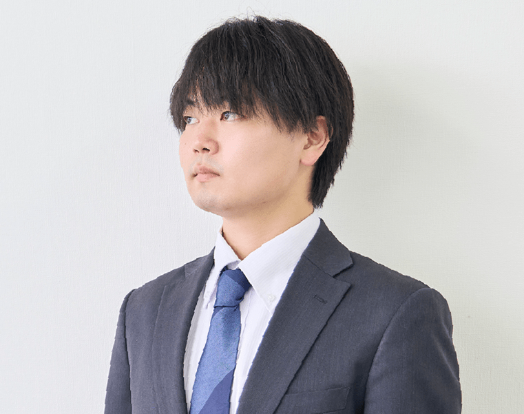 INTERVIEW 先輩社員インタビュー